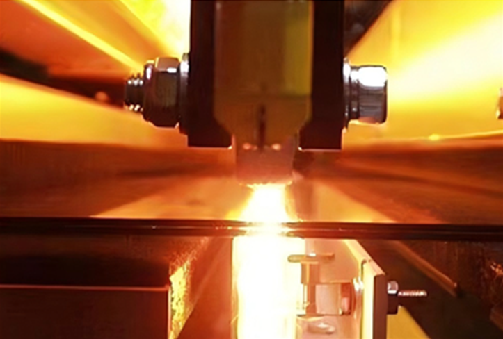 Quartz tube forming infrared